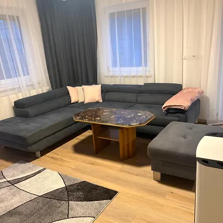 Apartmenthaus Stoeckl In *