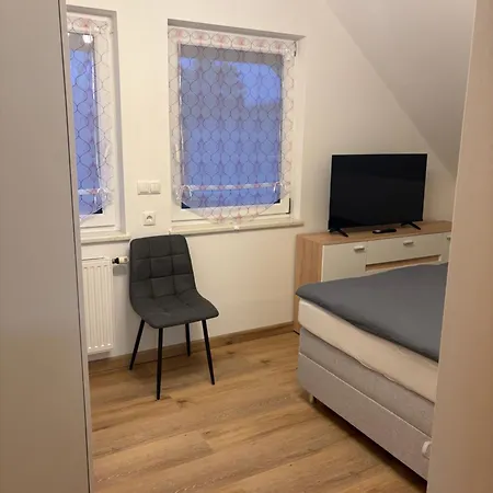 Apartmenthaus Stoeckl In Vakantiehuis Bad Deutsch Altenburg