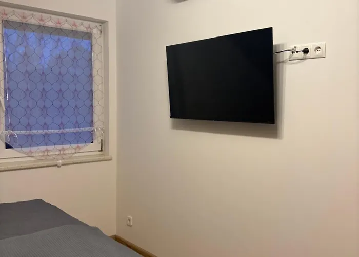 Holiday home Apartmenthaus Stoeckl In Bad Deutsch Altenburg